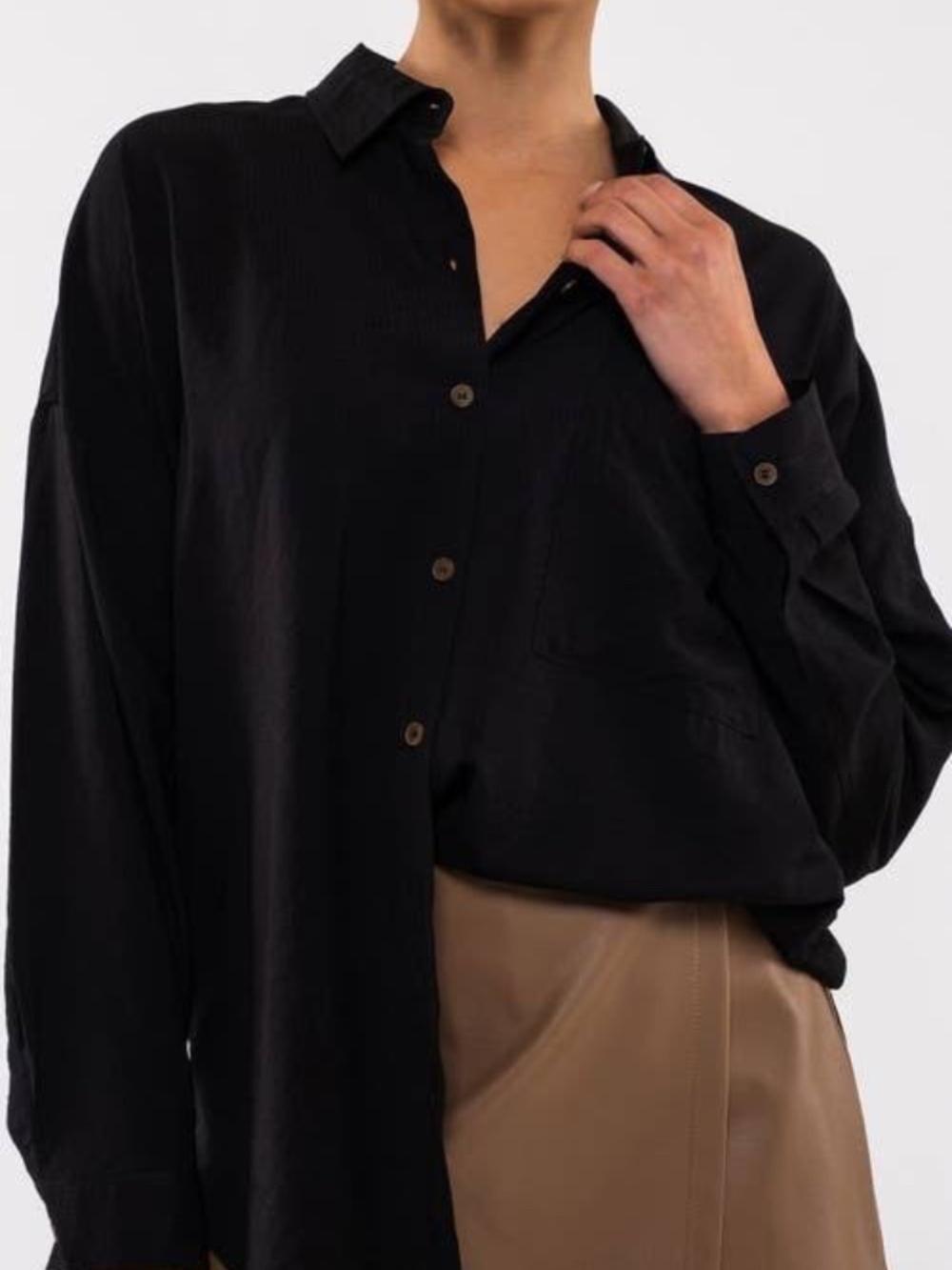 Blu Pepper Linen Boyfriend Button-Up